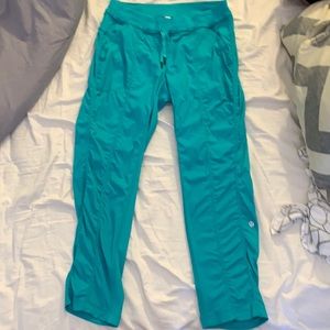 Excellent condition lululemon in turquoise